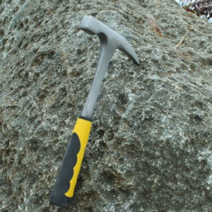 Sharp Mouth Geological Hammer in pakistan